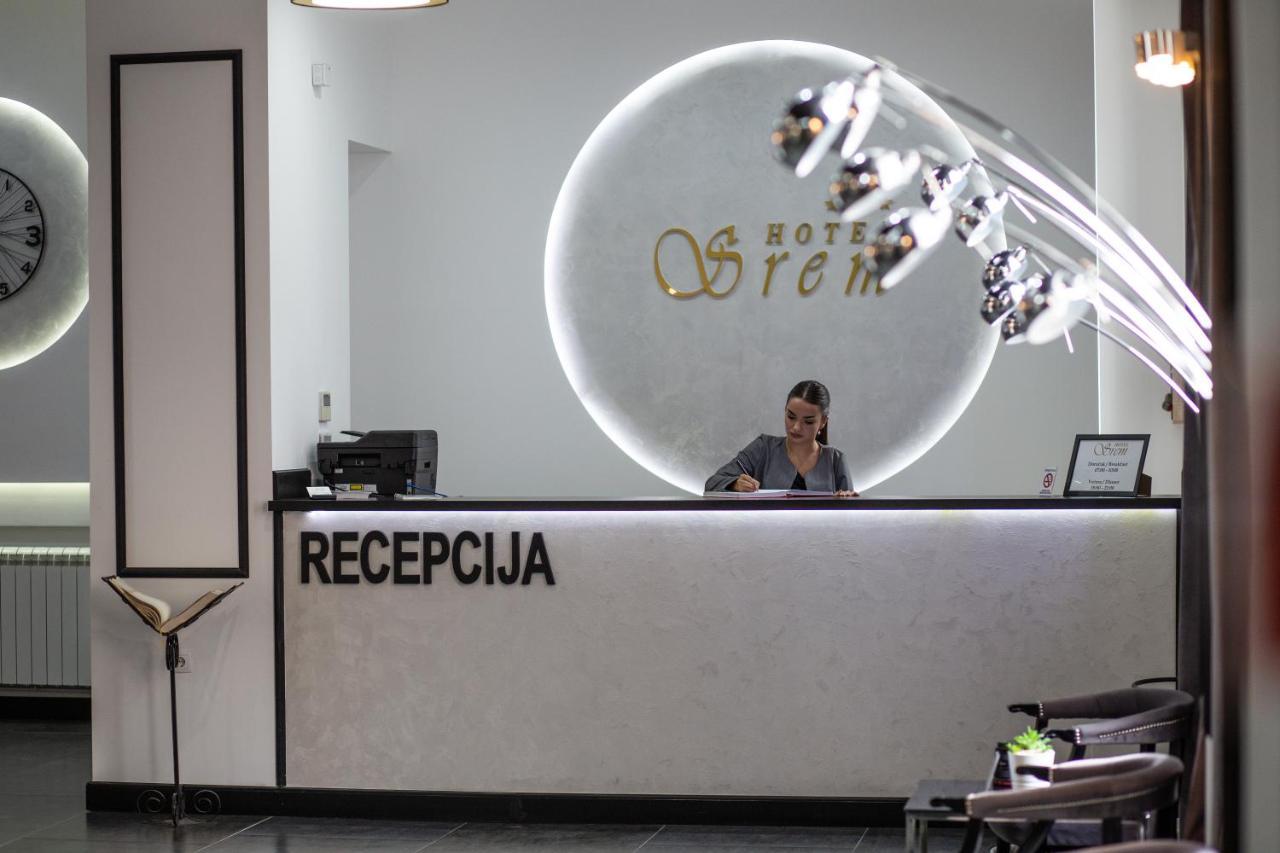 Hotel Srem Сремська Митровиця Екстер'єр фото