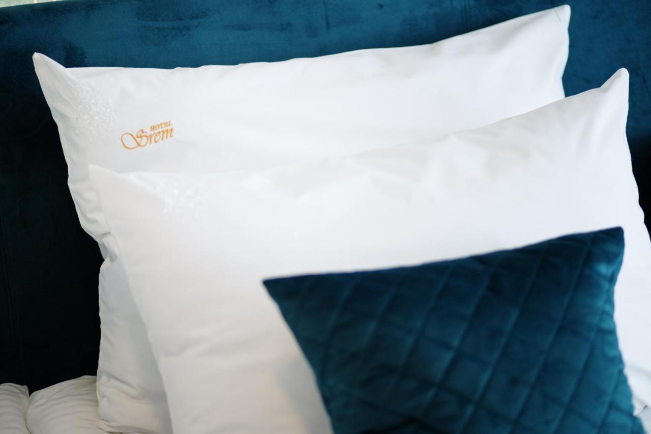 Hotel Srem Сремська Митровиця Екстер'єр фото